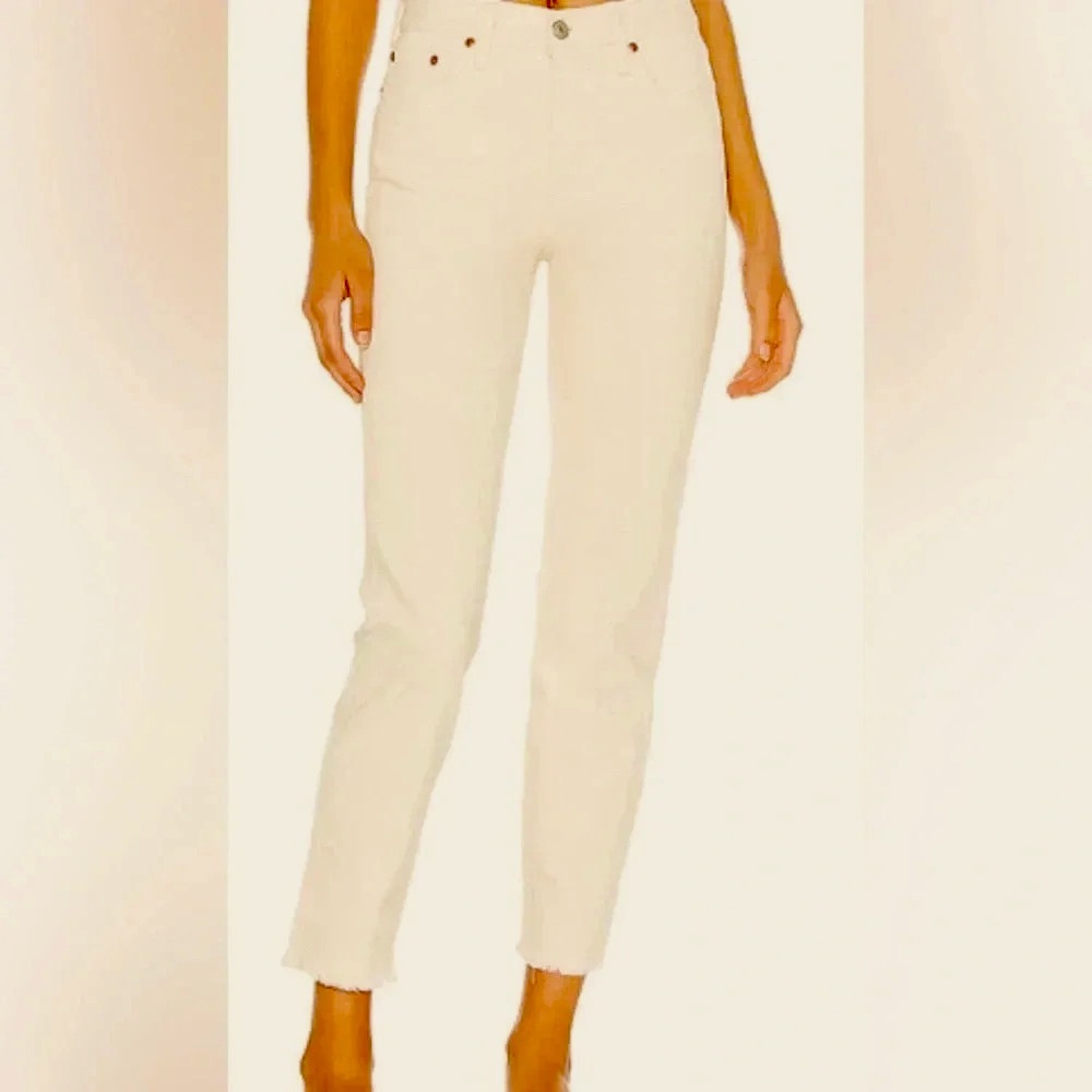Levi's Wedgie Icon Fit Ecru Cream ankle frayed straight skinny cotton street 26